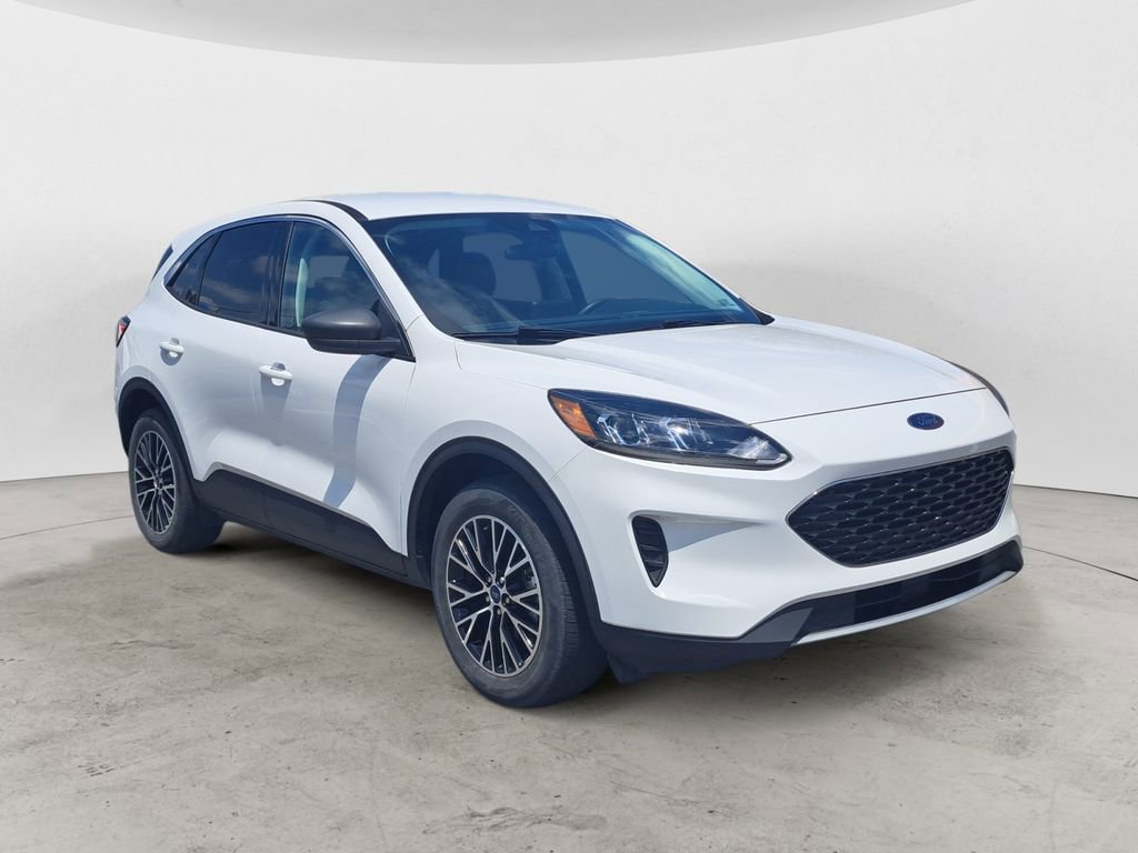 Used 2022 Ford Escape SE FWD image 1