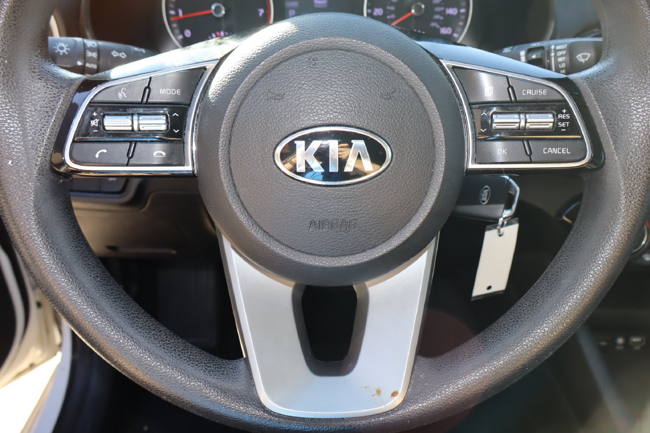 Used 2019 Kia Forte LXS FWD image 11