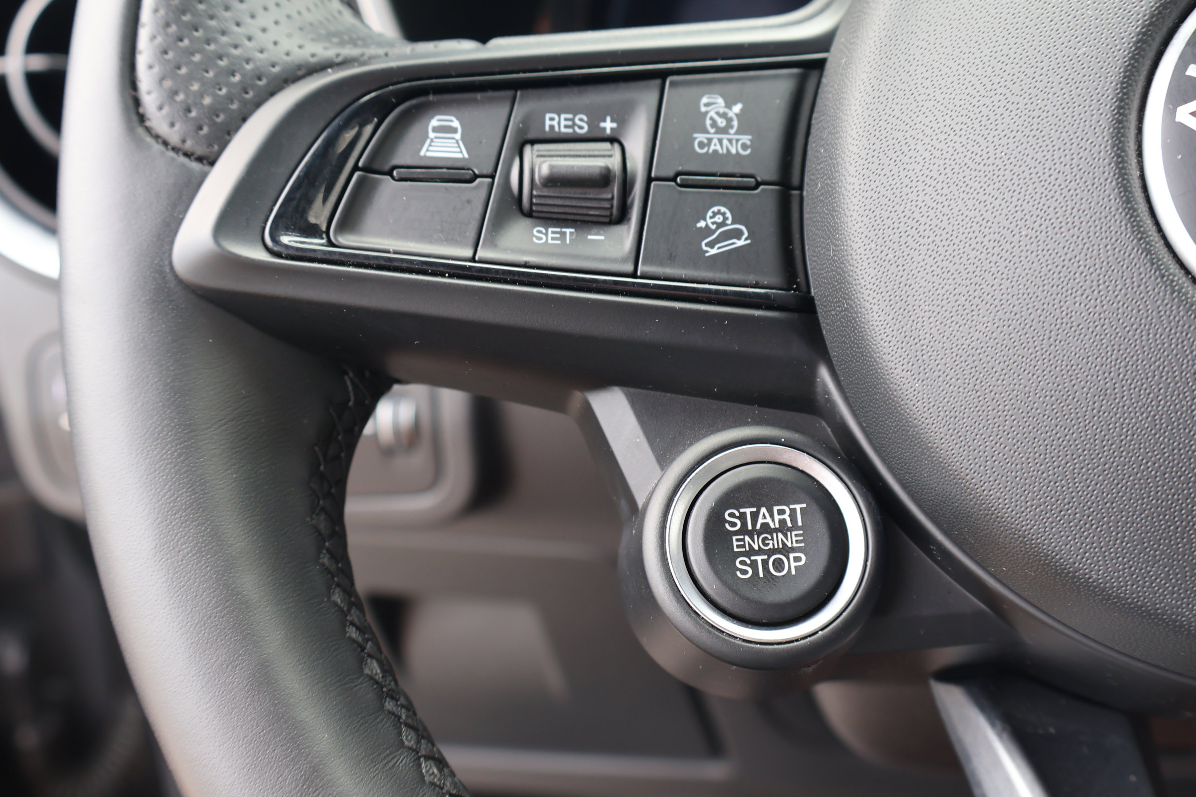 Used 2024 Alfa Romeo Stelvio Ti AWD/4WD image 26