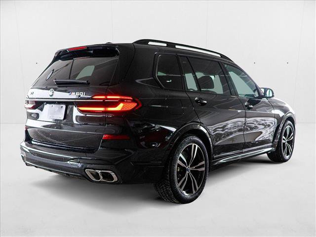Used 2025 BMW X7 M60i w/ Executive Package image 5