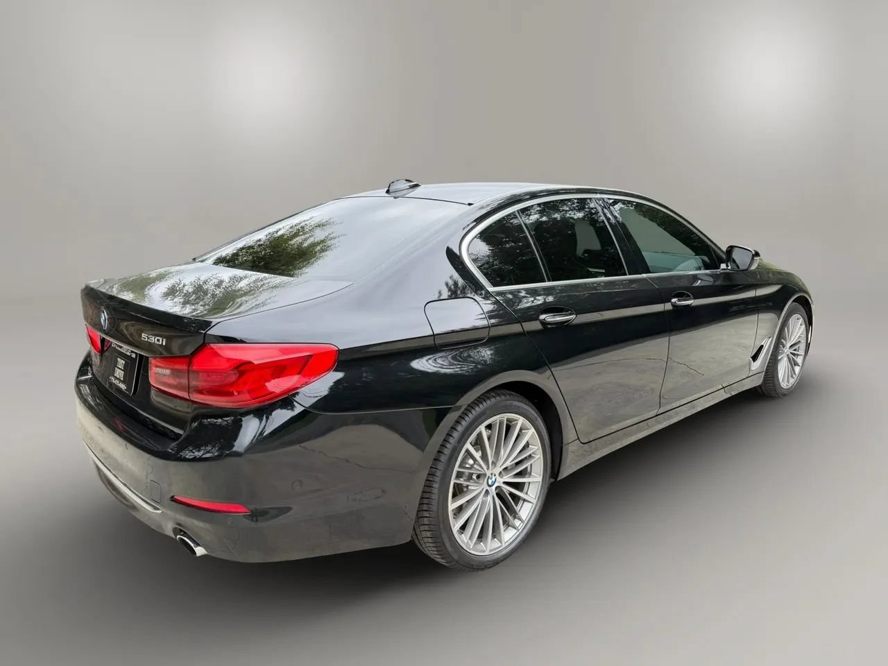 Used 2017 BMW 530i w/ Premium Package RWD image 9