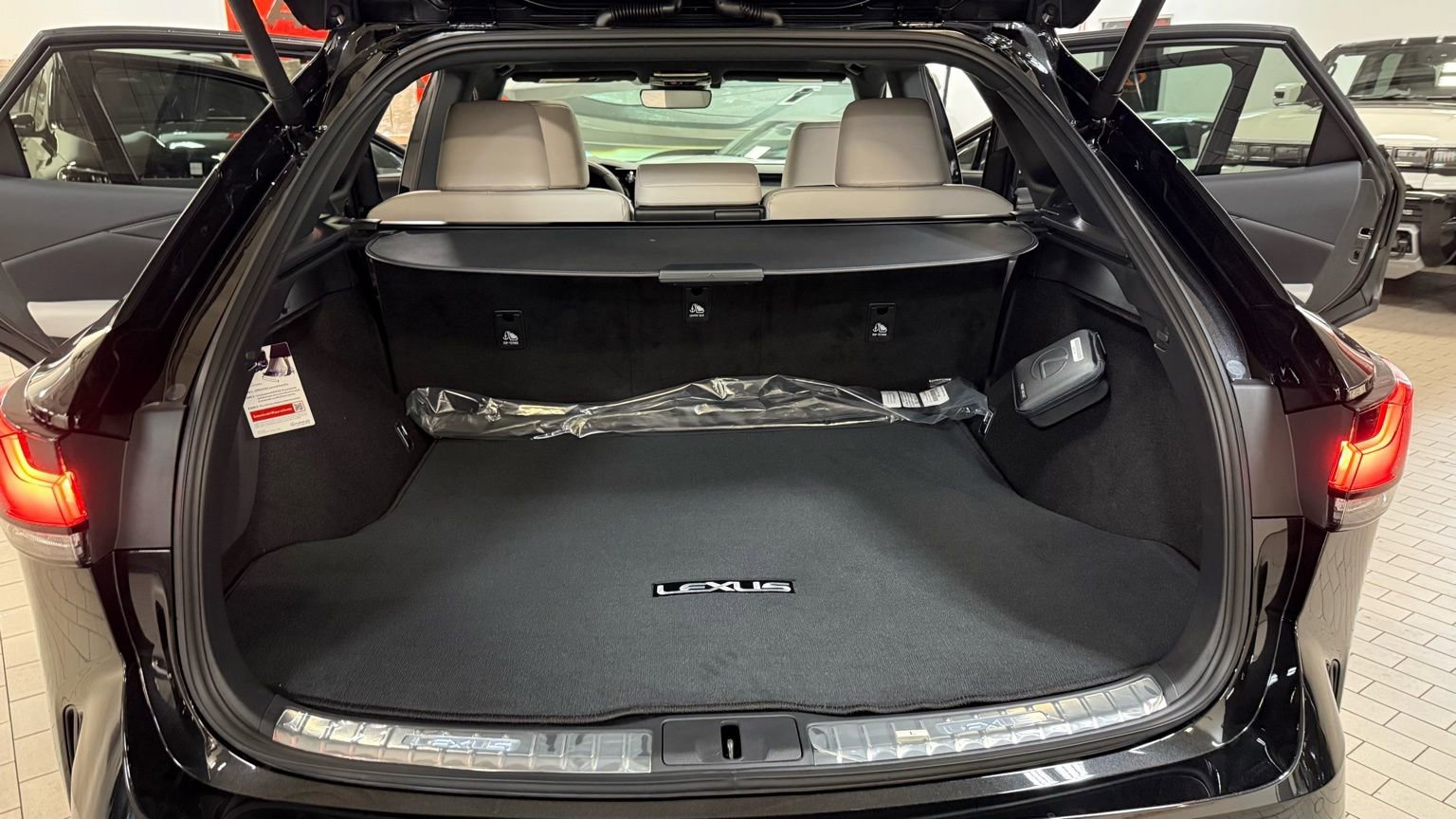 Used 2026 Lexus RX 350 Premium w/ Convenience Package image 28