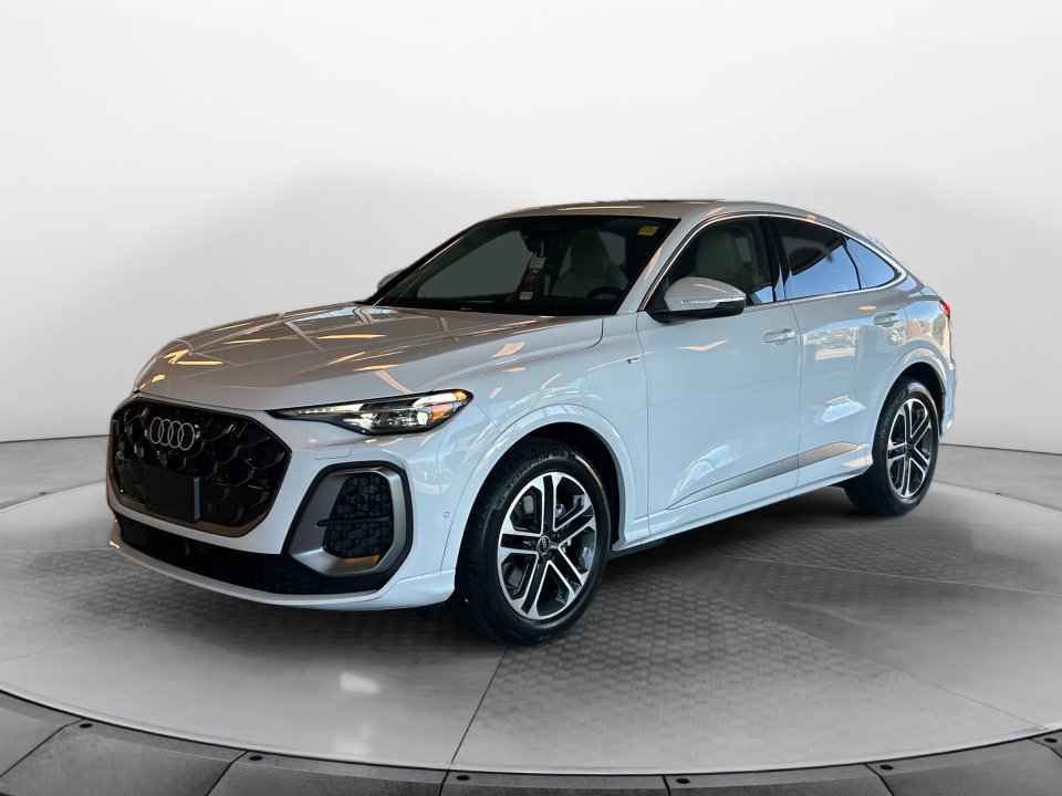 New 2025 Audi Q5 Prestige image 3
