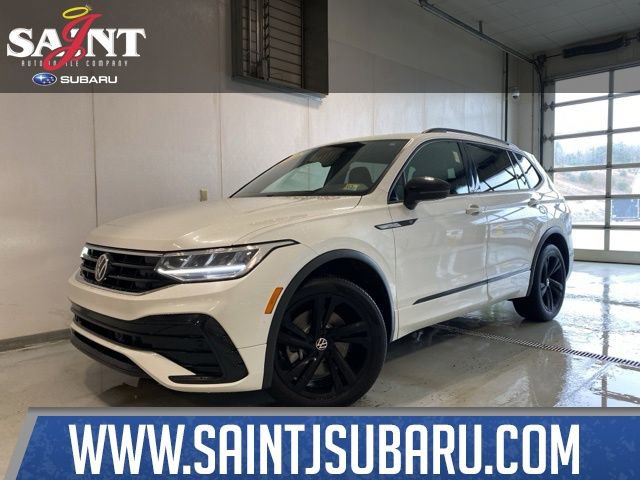 Used 2023 Volkswagen Tiguan SE R-Line image 1