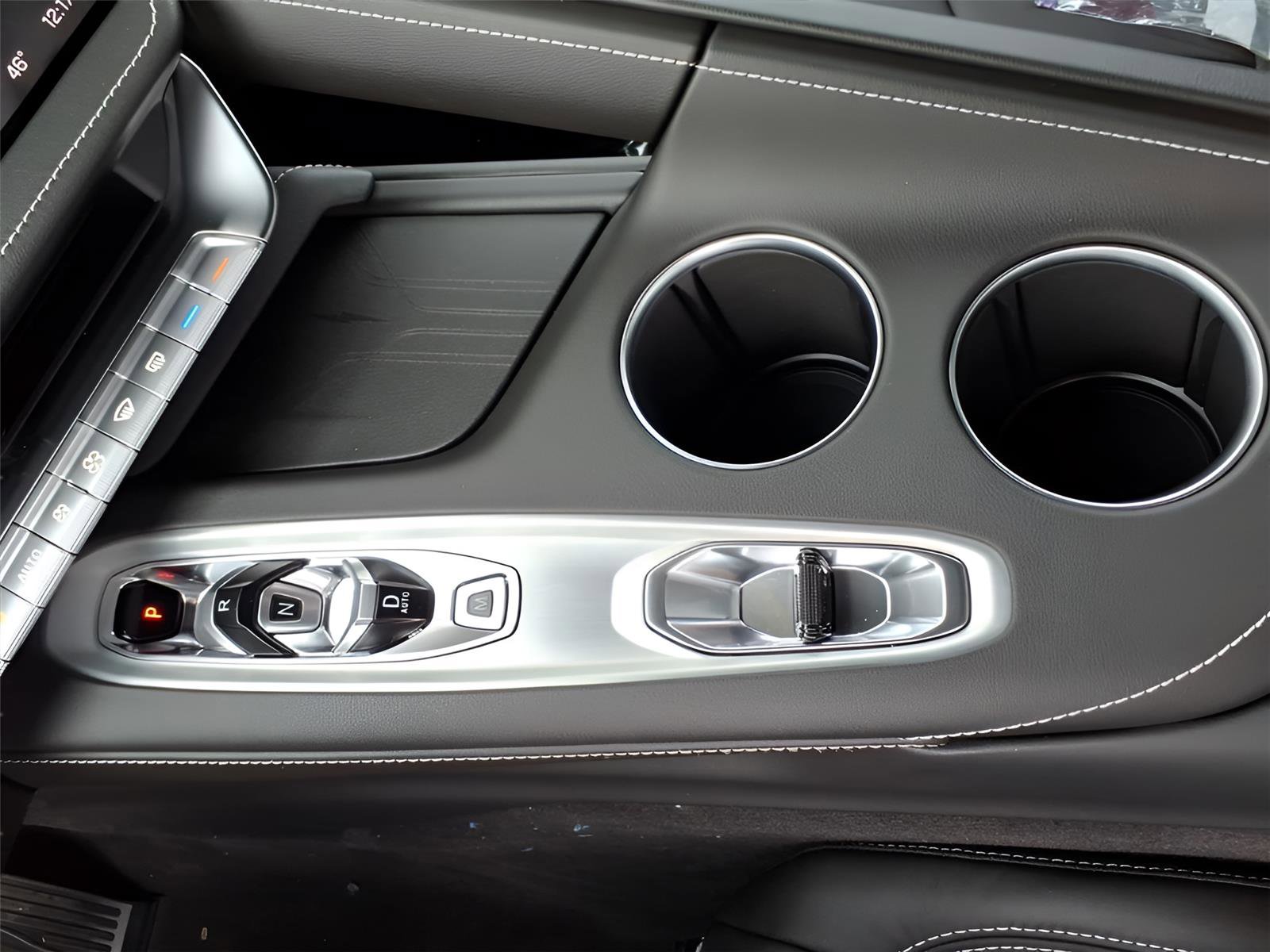 New 2026 Chevrolet Corvette Stingray Coupe w/ Battery Protection Package image 24