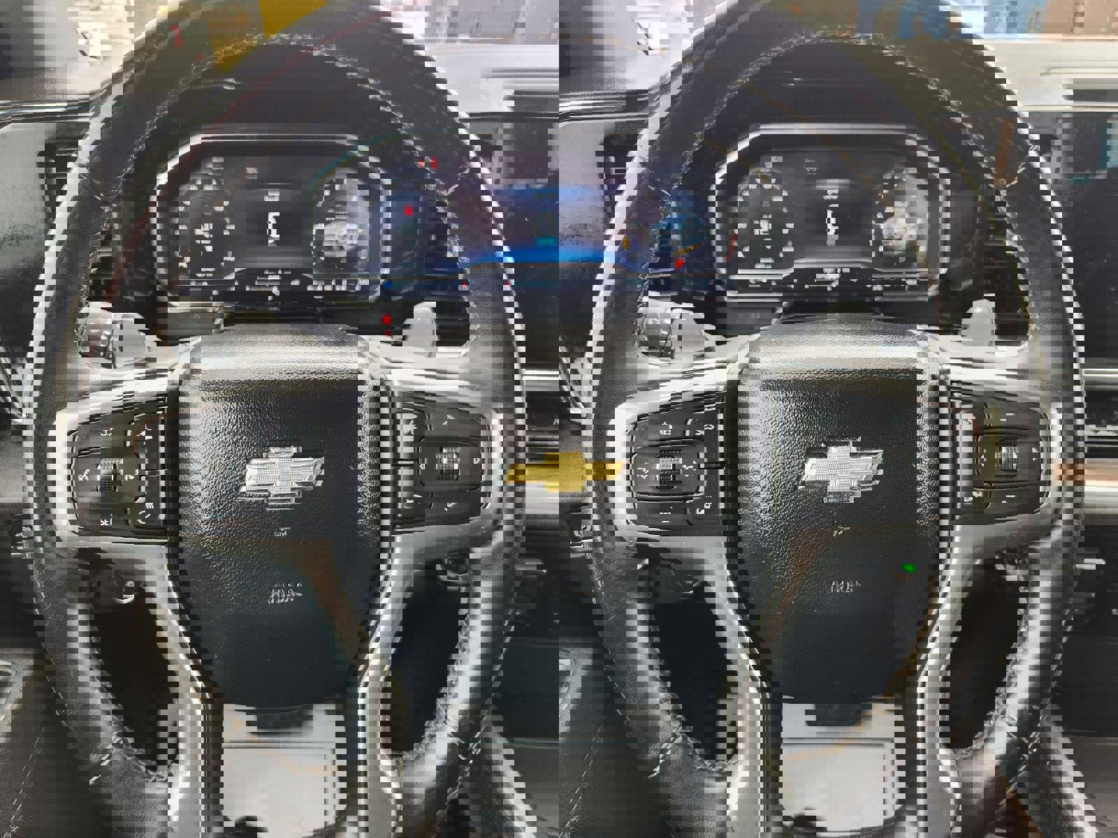 Used 2025 Chevrolet Silverado 1500 LT image 10