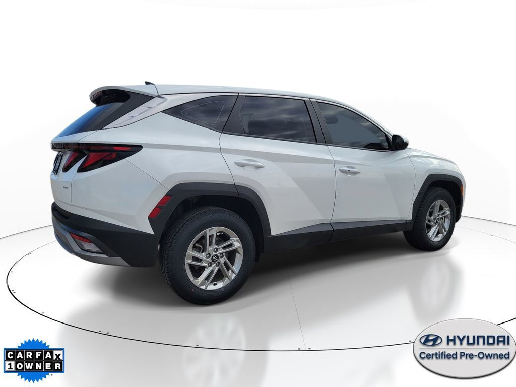Used 2025 Hyundai Tucson SE AWD/4WD image 4