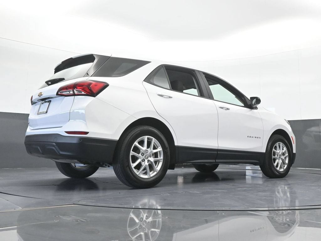 Used 2024 Chevrolet Equinox LS w/ Driver Confidence II Package FWD image 54