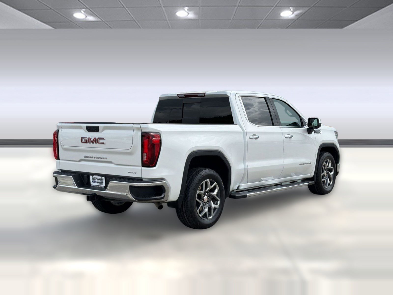 Used 2024 GMC Sierra 1500 SLT w/ SLT Premium Plus Package image 9