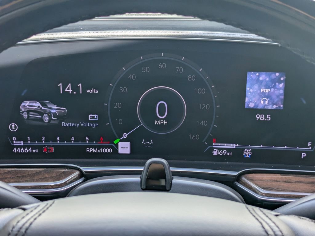 Used 2023 Cadillac Escalade Premium Luxury Platinum image 32