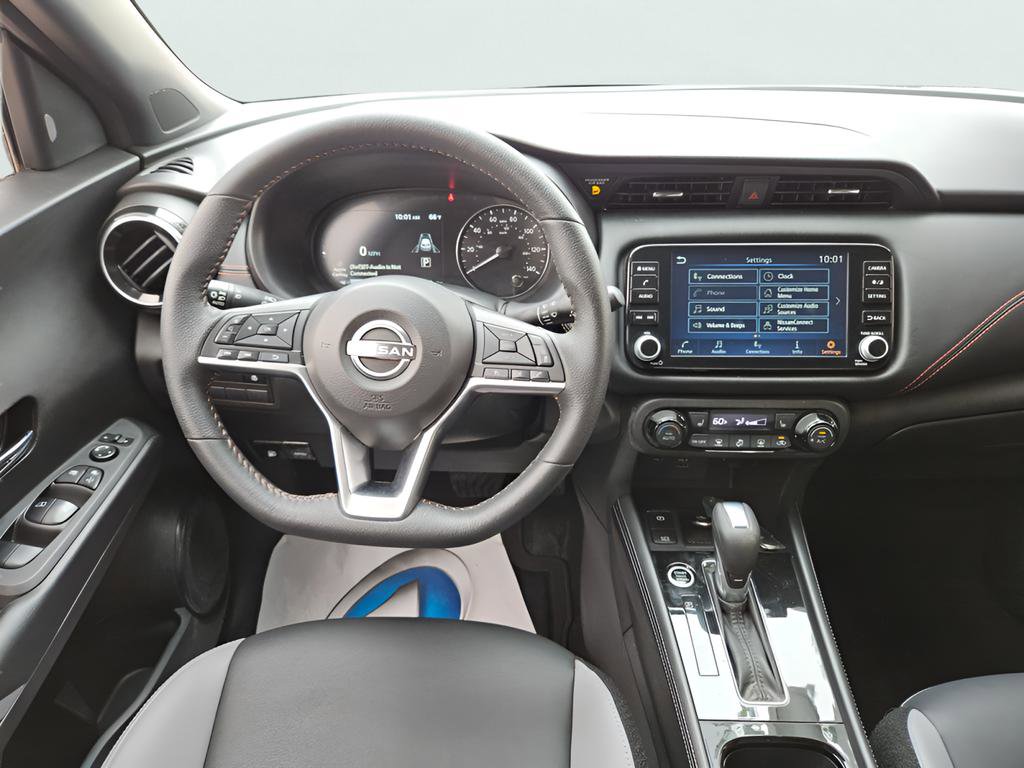 Used 2024 Nissan Kicks SR w/ SR Premium Package image 23