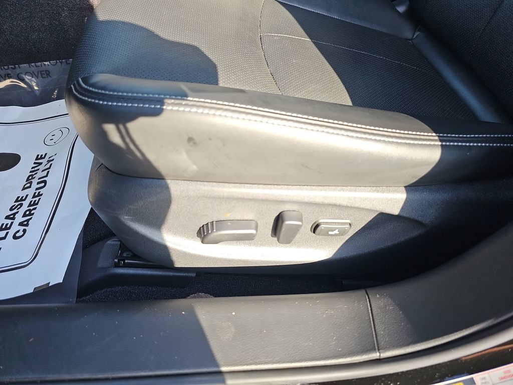 Used 2023 INFINITI Q50 Luxe w/ Cargo Package RWD image 27