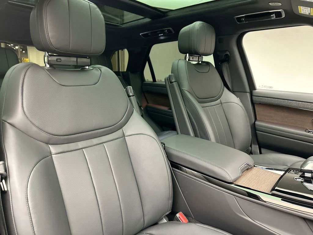 Certified 2024 Land Rover Range Rover Sport SE AWD/4WD image 11