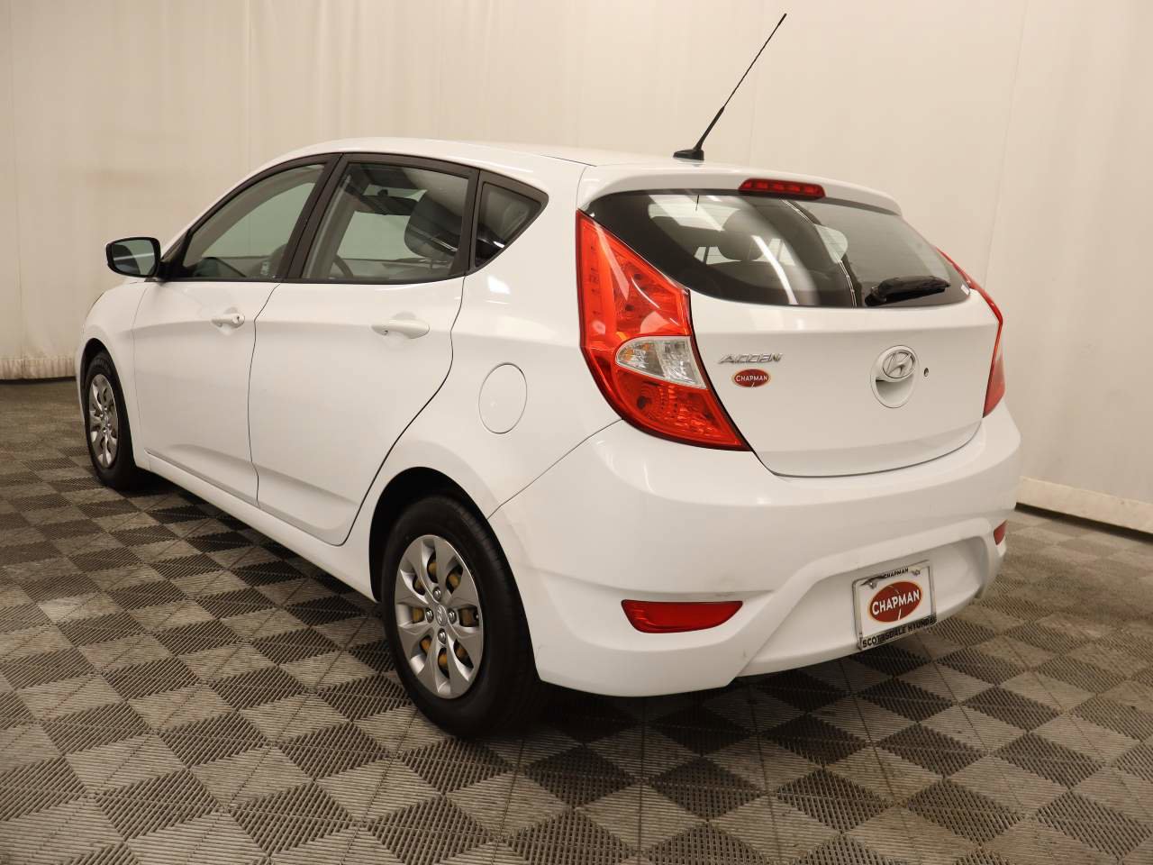 Used 2017 Hyundai Accent SE FWD image 3