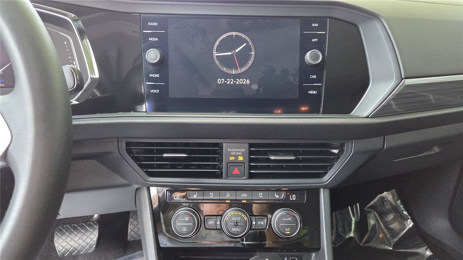 Certified 2022 Volkswagen Jetta SEL FWD image 18