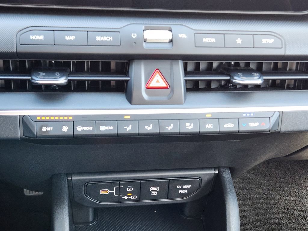 Certified 2025 Kia K4 LXS FWD image 20