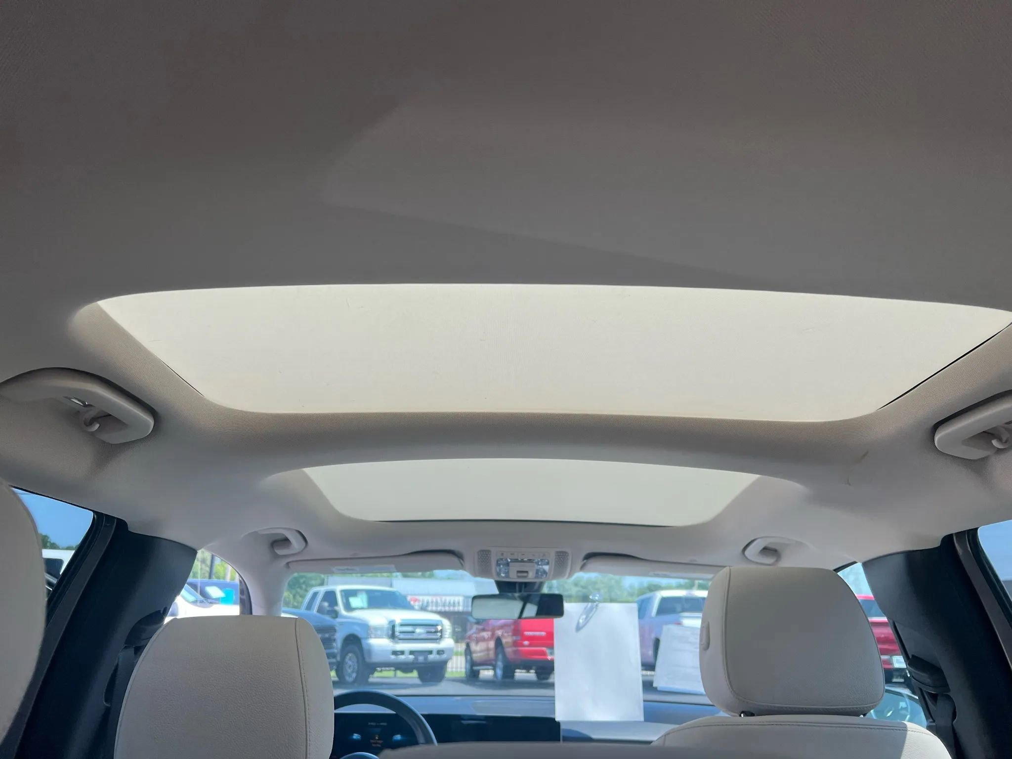 Used 2021 Mercedes-Benz GLB 250 4MATIC image 9