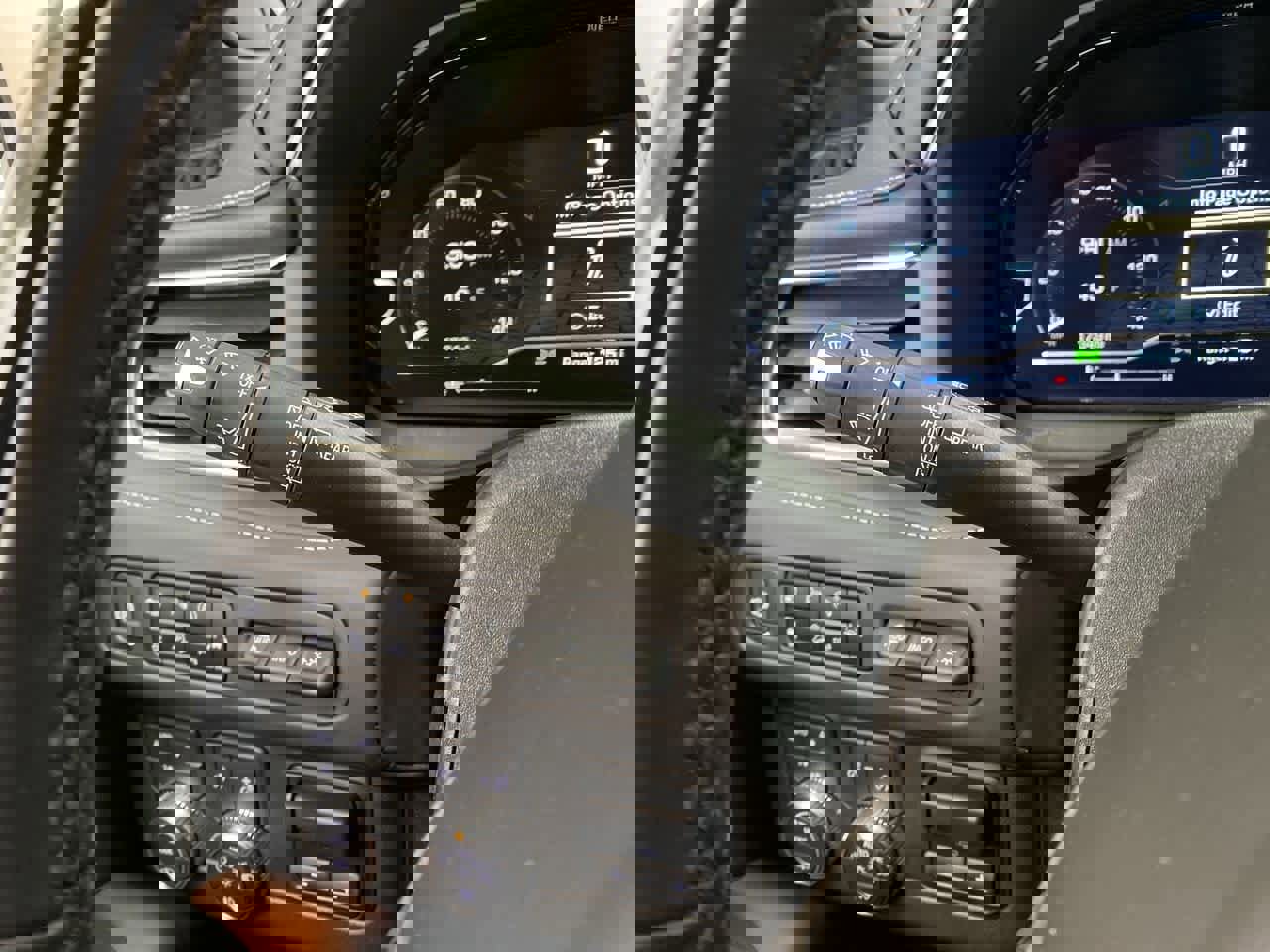 Used 2024 GMC Yukon Denali Ultimate image 23