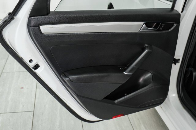 Used 2016 Volkswagen Passat 1.8T S w/ Lighting Package (P06) image 43