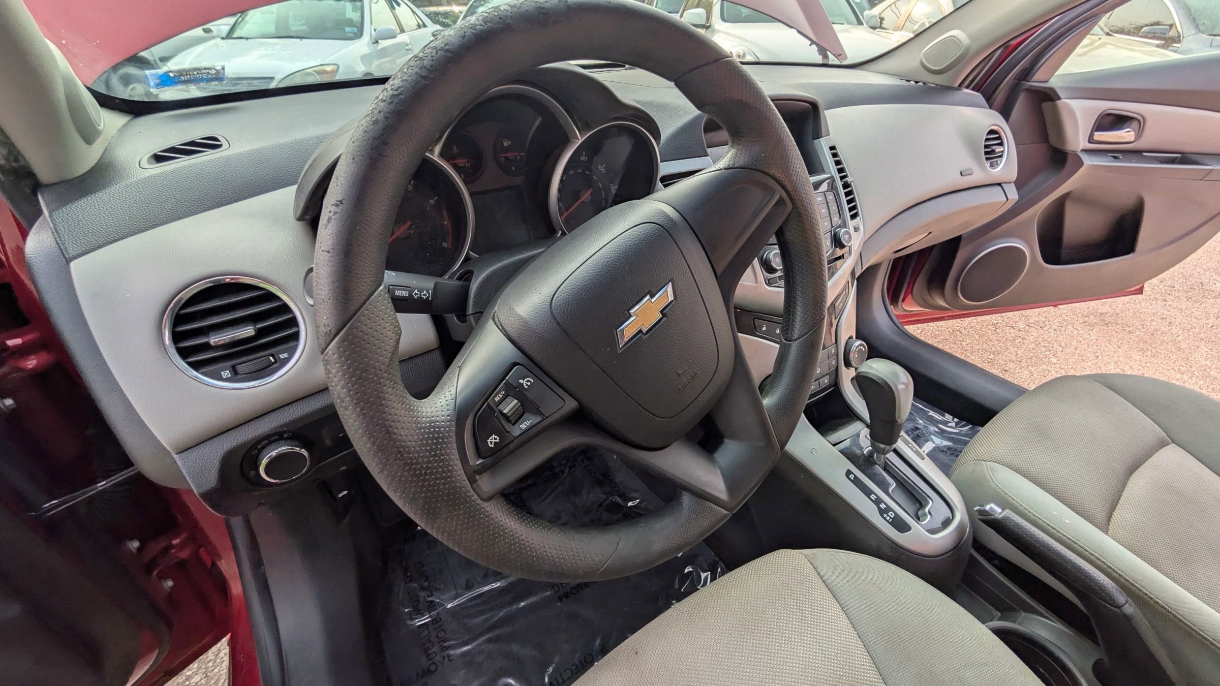 Used 2012 Chevrolet Cruze LT image 9