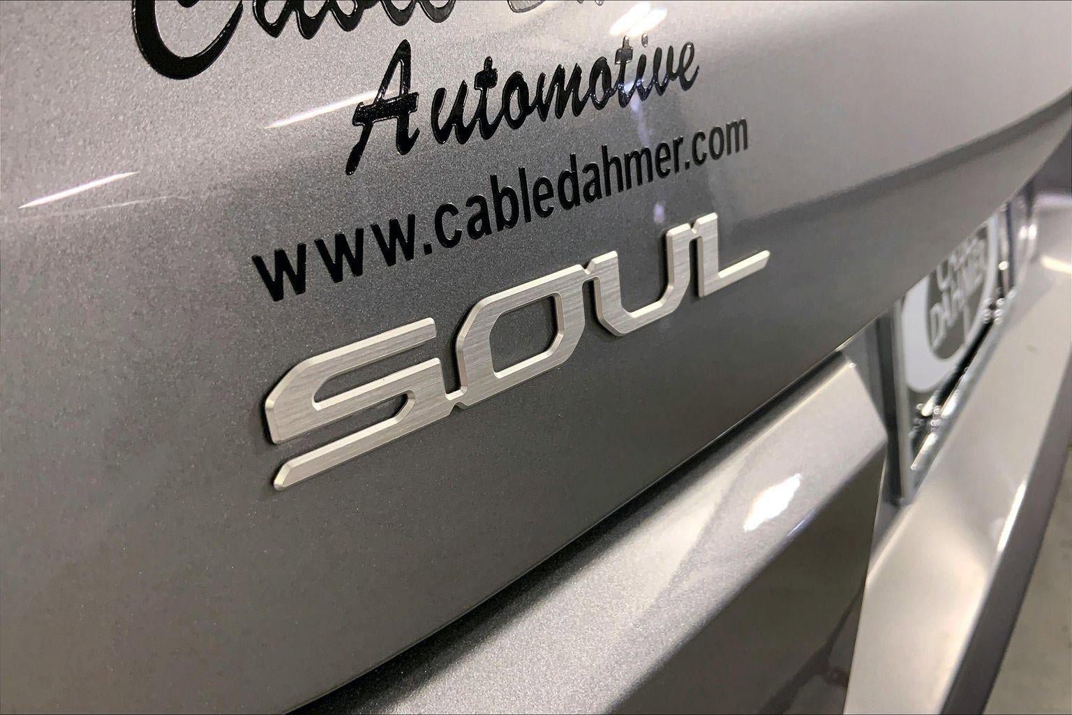 Certified 2025 Kia Soul LX w/ LX Technology Package FWD image 8