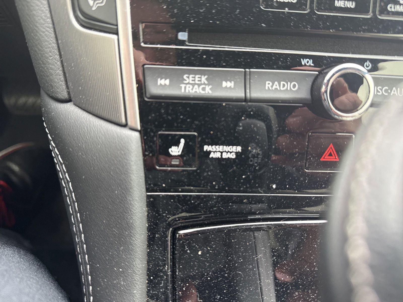 Used 2022 INFINITI Q60 3.0t Luxe w/ Essential Package image 19