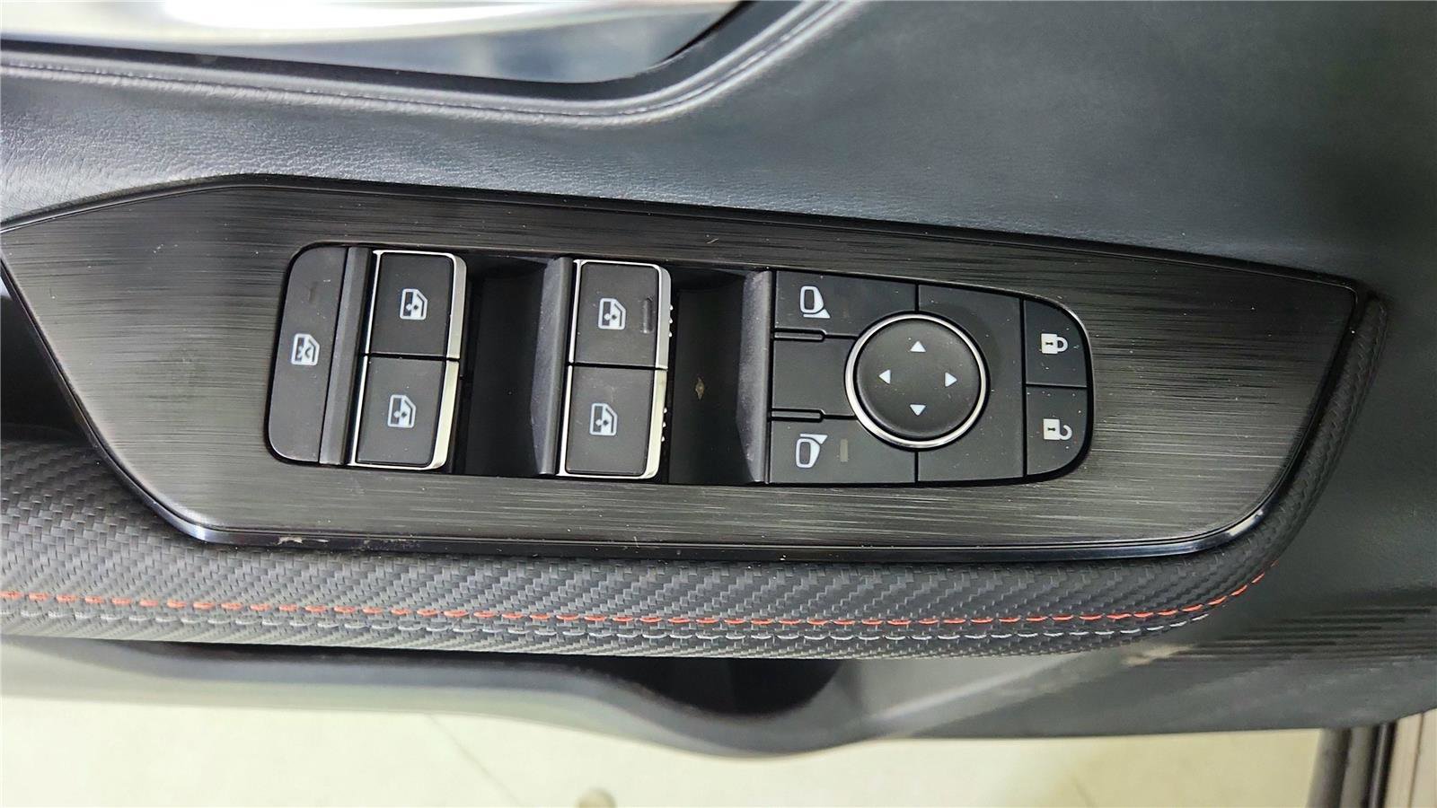 New 2026 Nissan Kicks SR w/ Cold Weather Package image 18