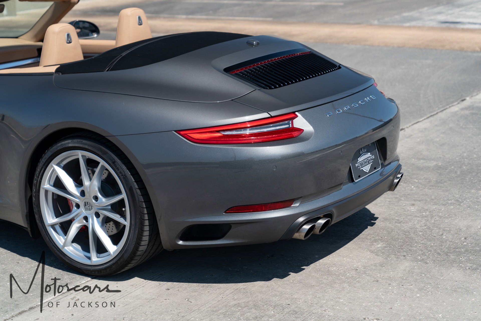 Used 2017 Porsche 911 Carrera S image 21