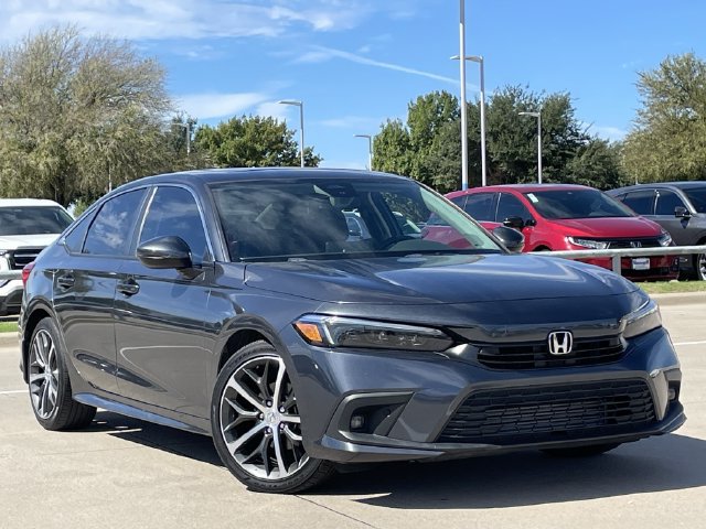 Used 2024 Honda Civic Touring image 2