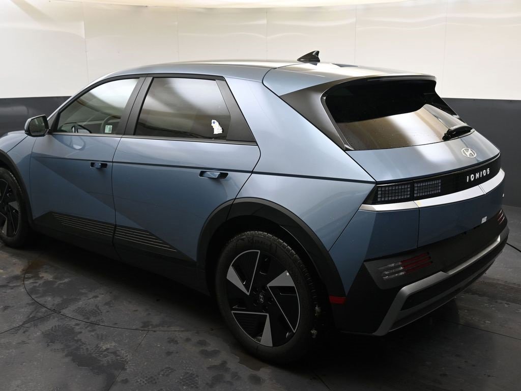 New 2026 Hyundai Ioniq 5 SEL image 2