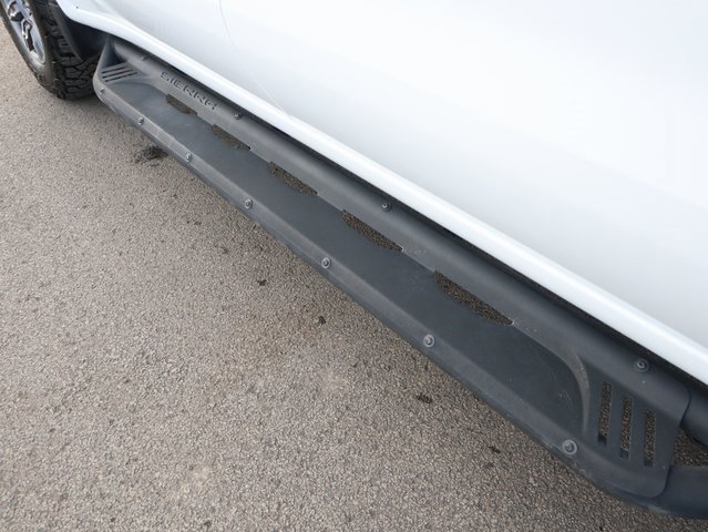 Used 2024 GMC Sierra 1500 AT4 w/ Technology Package image 10