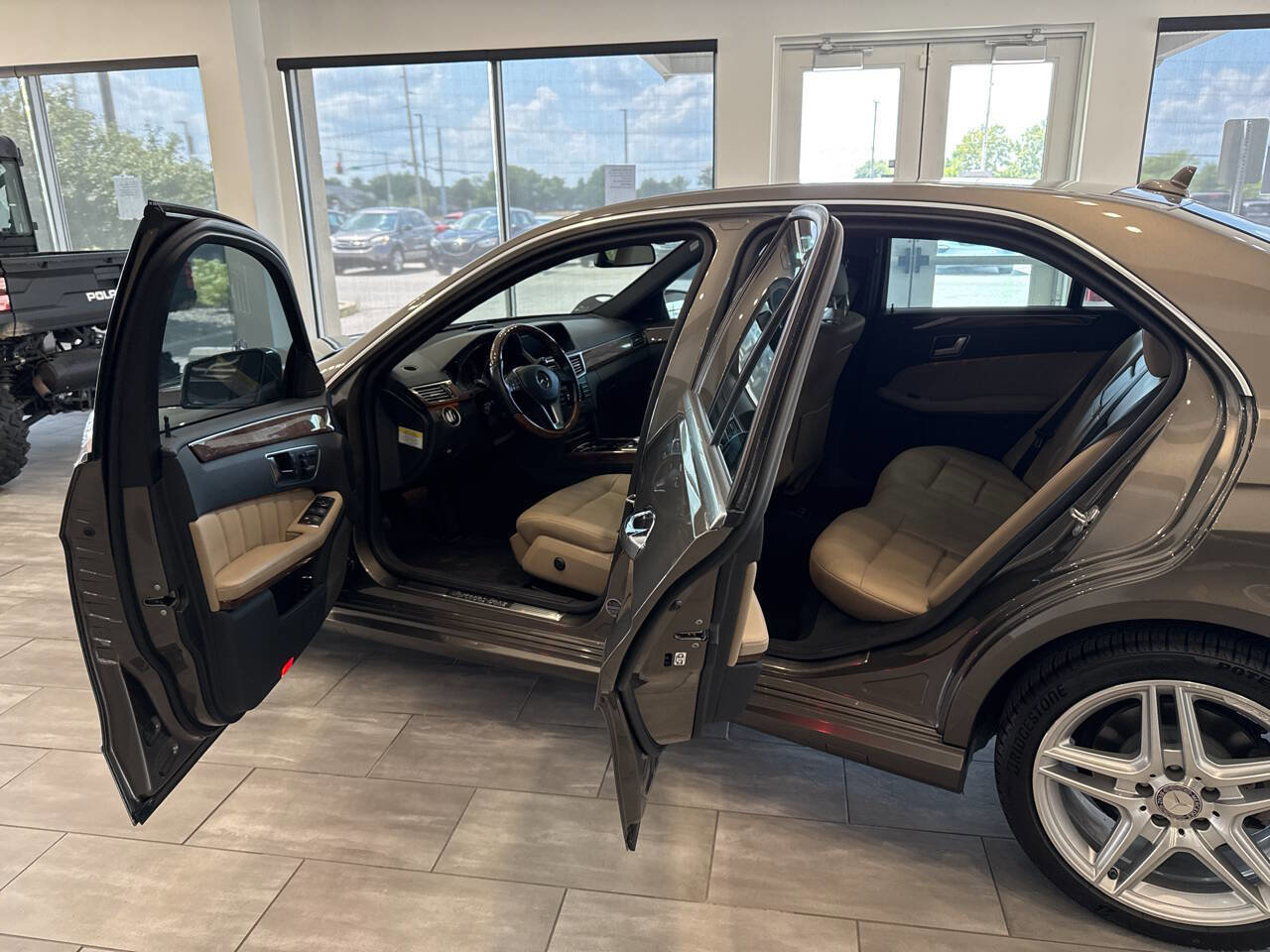 Used 2013 Mercedes-Benz E 350 4MATIC Sedan w/ Premium 1 Pkg image 12