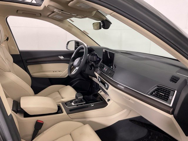 Used 2025 Audi Q5 2.0T Premium Plus AWD/4WD image 29