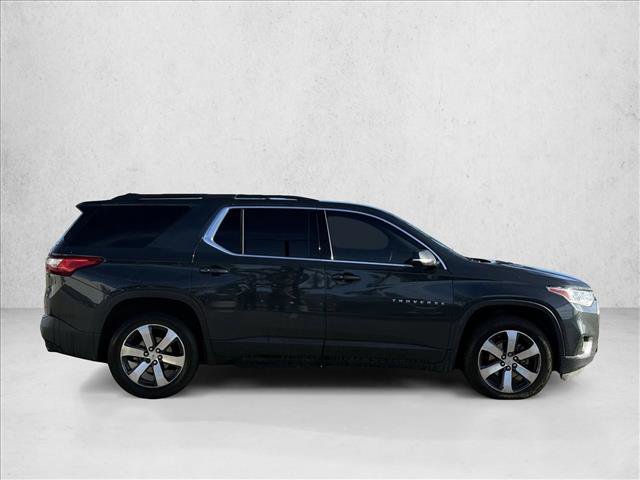 Used 2020 Chevrolet Traverse LT w/ LT Premium Package image 4