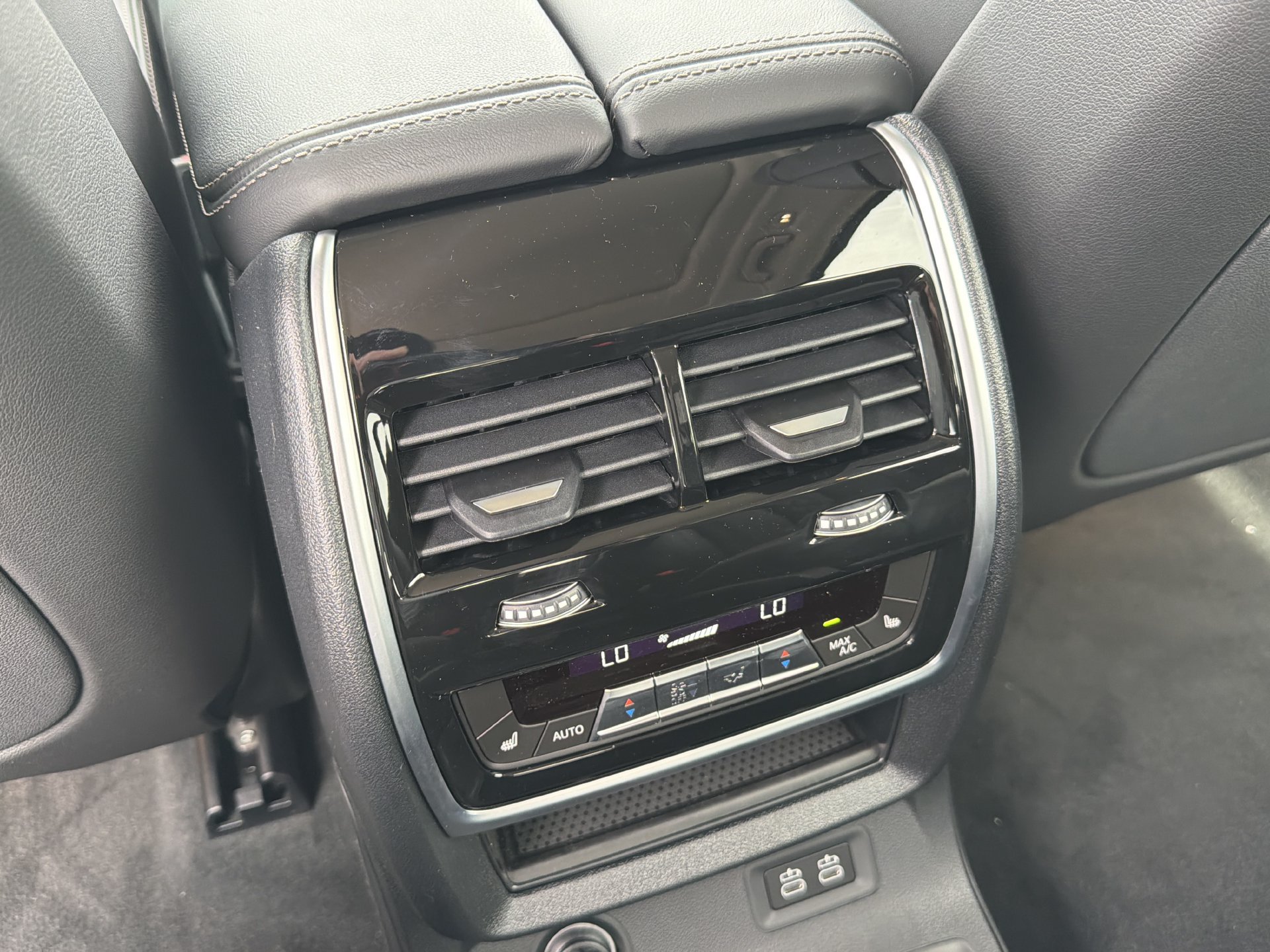 New 2027 BMW X7 xDrive40i AWD/4WD image 19