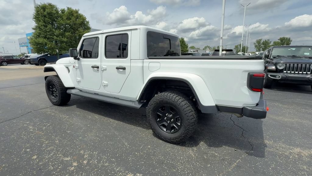 Used 2023 Jeep Gladiator Mojave w/ LED Lighting Group AWD/4WD image 6
