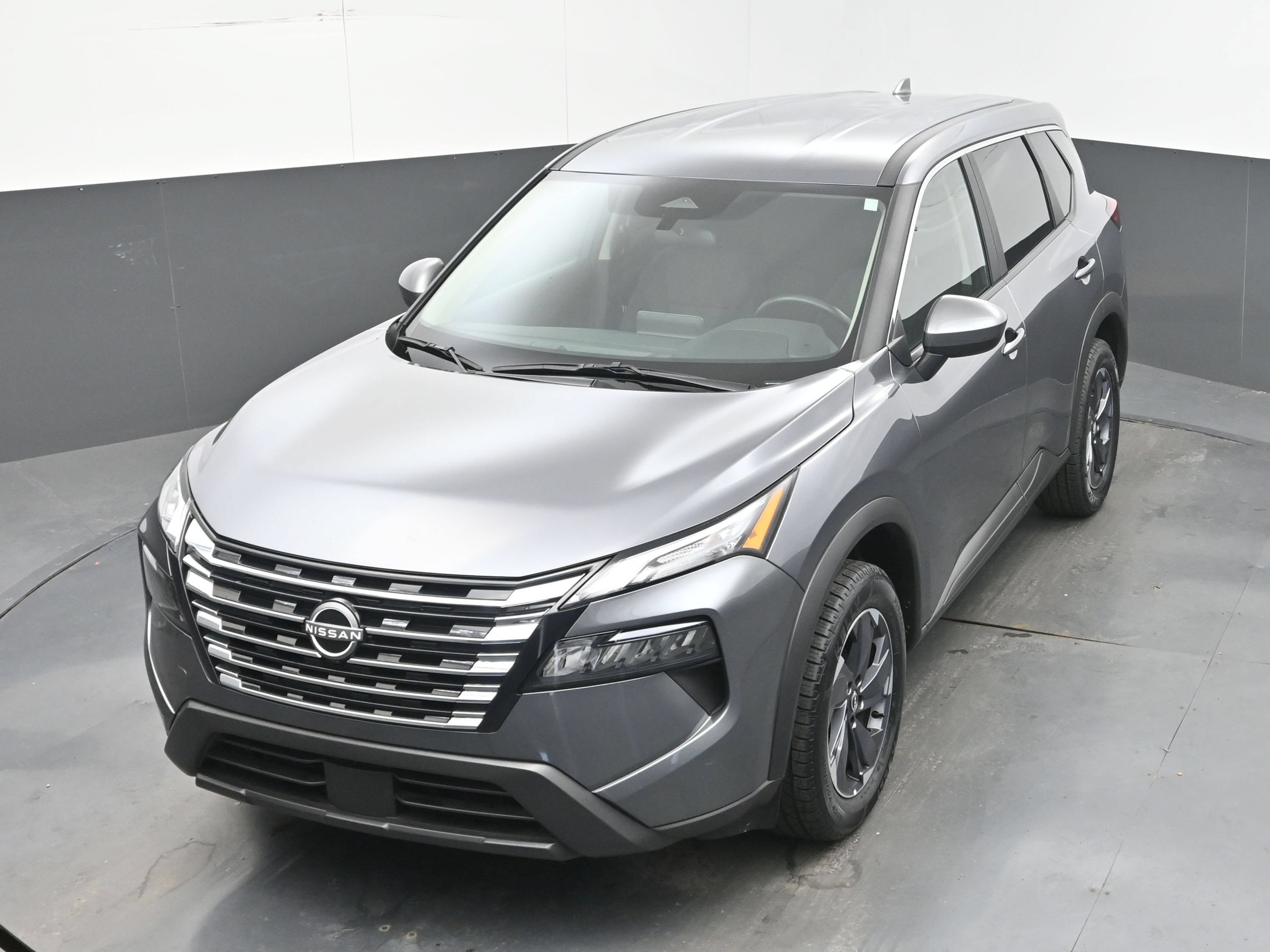 Used 2025 Nissan Rogue SV FWD image 30