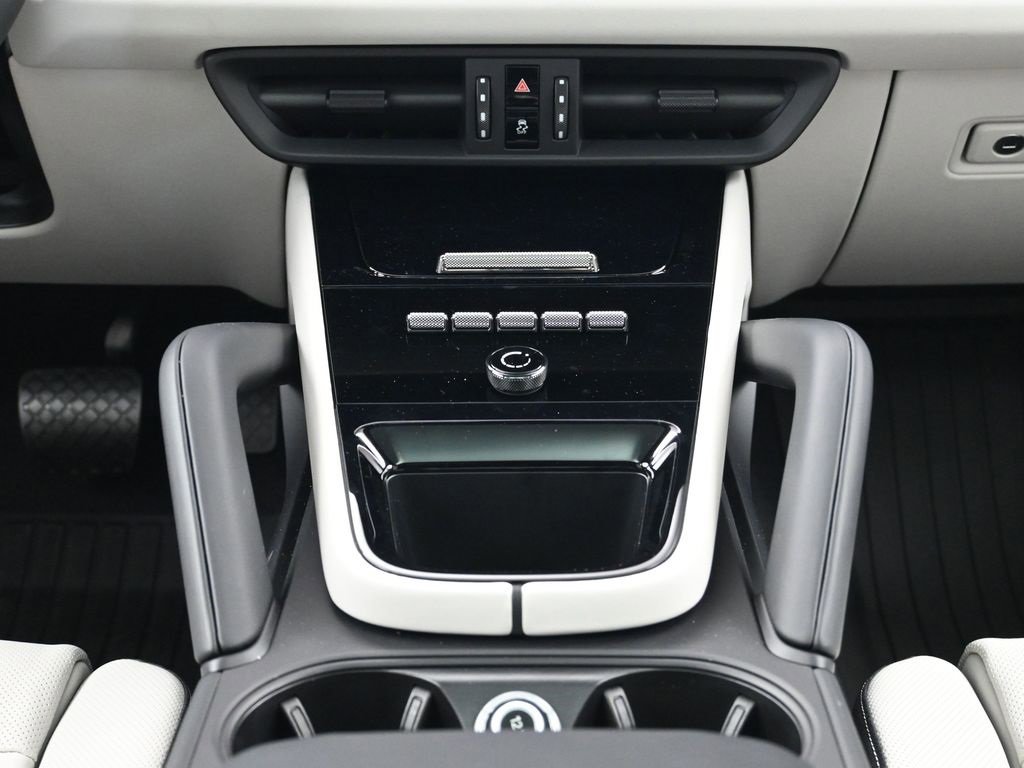 New 2026 Porsche Cayenne E-Hybrid Coupe image 10