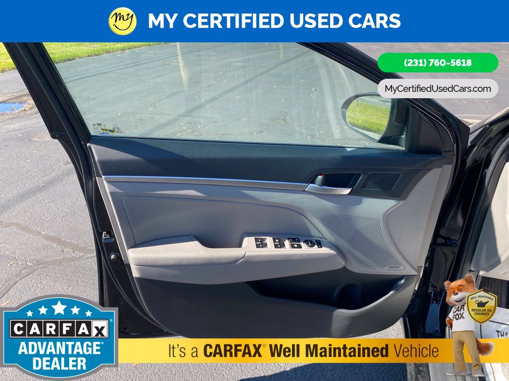 Used 2019 Hyundai Elantra Limited FWD image 11