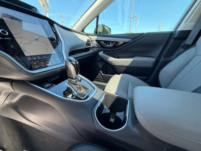 Used 2024 Subaru Outback Limited AWD/4WD image 19