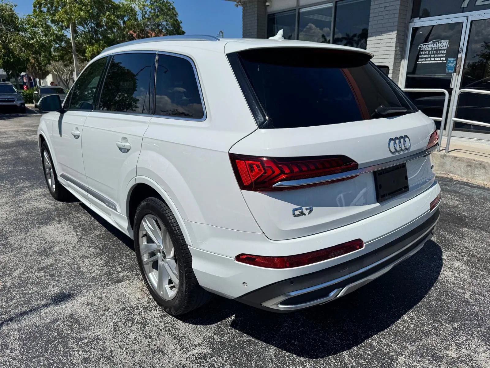 Used 2021 Audi Q7 2.0T Premium Plus w/ Executive Package AWD/4WD image 4