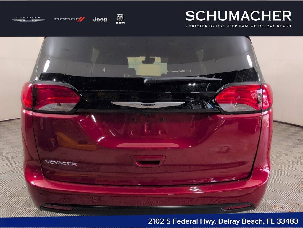 New 2026 Chrysler Voyager LX FWD image 9