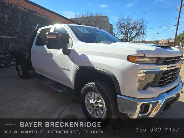 Used 2024 Chevrolet Silverado 2500 LT w/ Convenience Package image 3