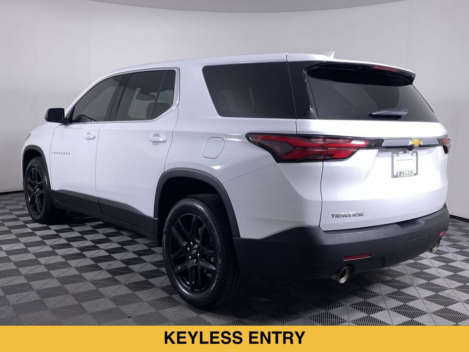 Certified 2022 Chevrolet Traverse LS FWD image 17
