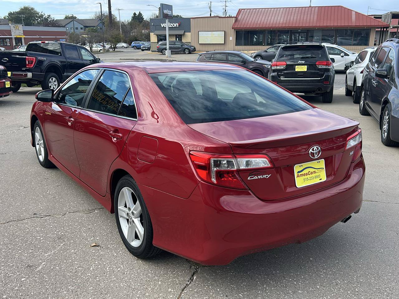 Used 2014 Toyota Camry SE w/ Fleet Convenience Package FWD image 5