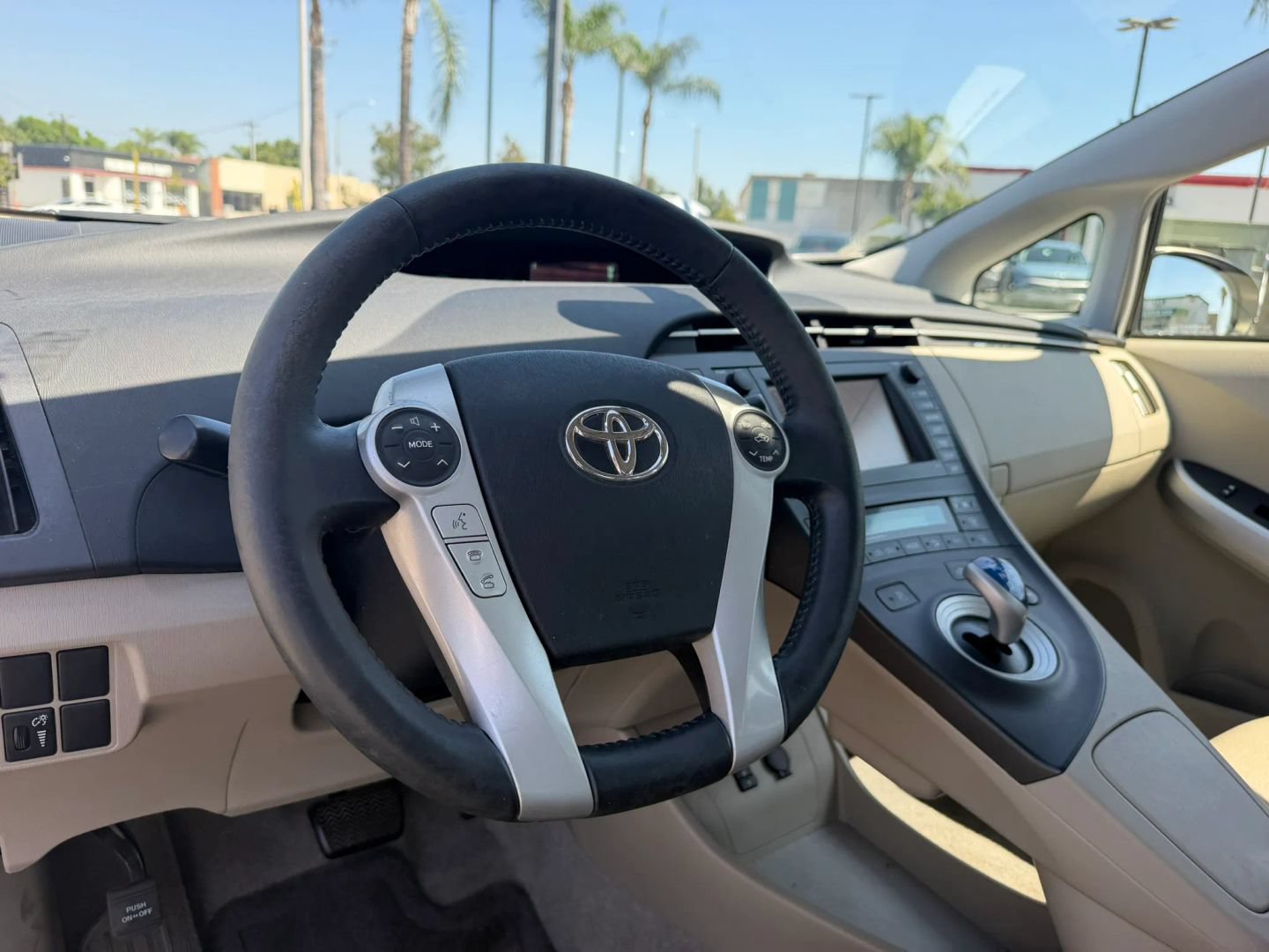 Used 2010 Toyota Prius Five FWD image 11