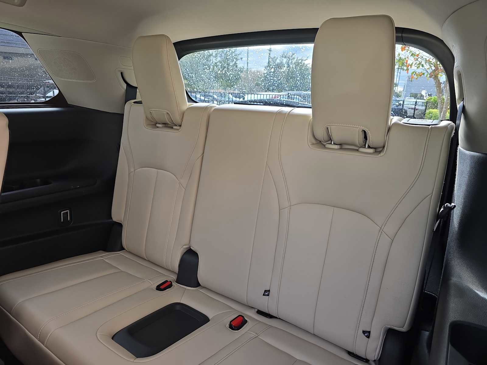 Used 2022 INFINITI QX60 Sensory w/ Cargo Package image 10