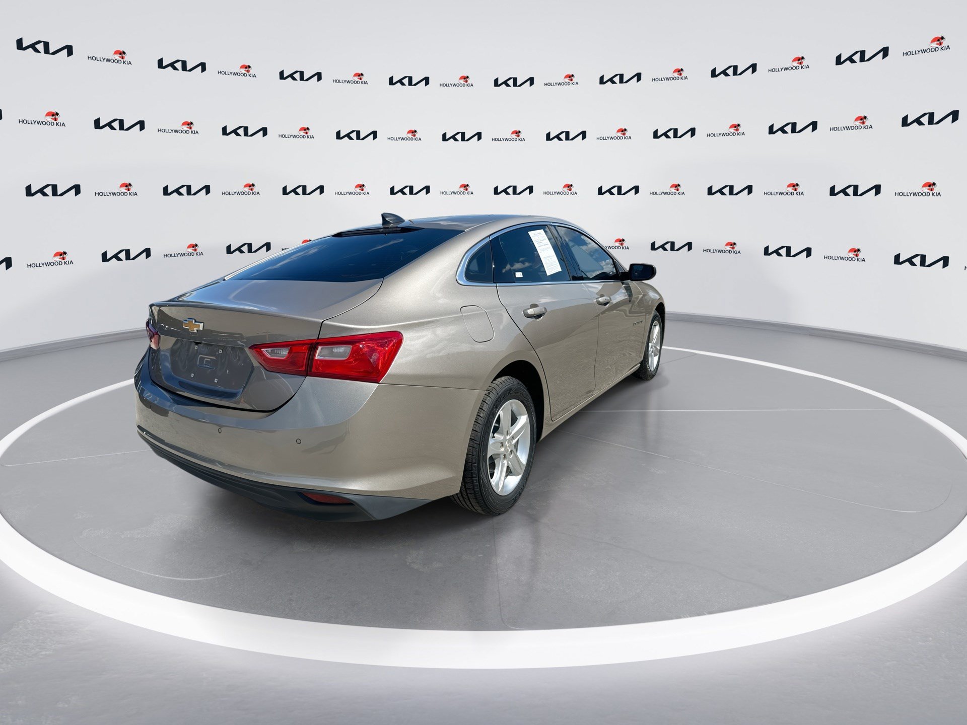 Used 2024 Chevrolet Malibu LS w/ Driver Confidence Package FWD image 8
