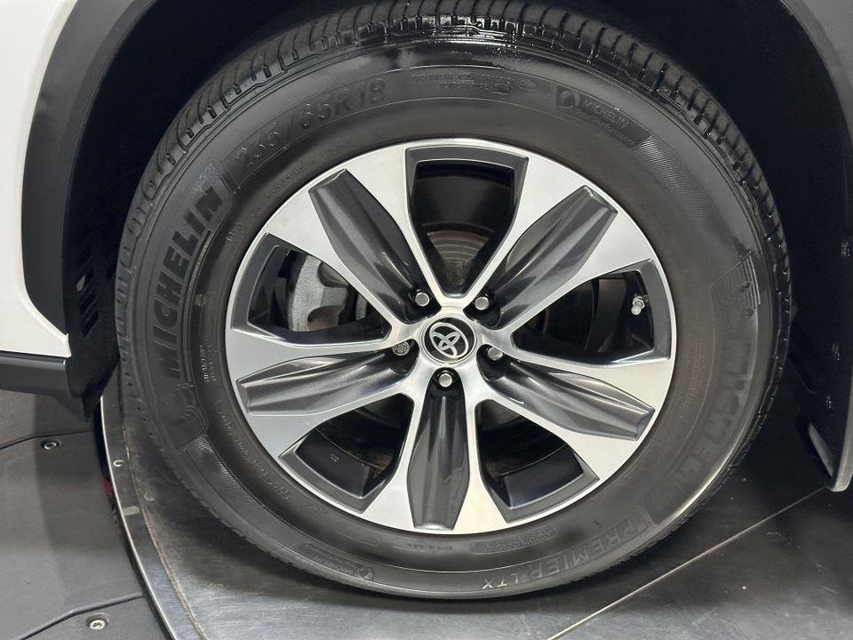 Certified 2022 Toyota Highlander XLE image 18
