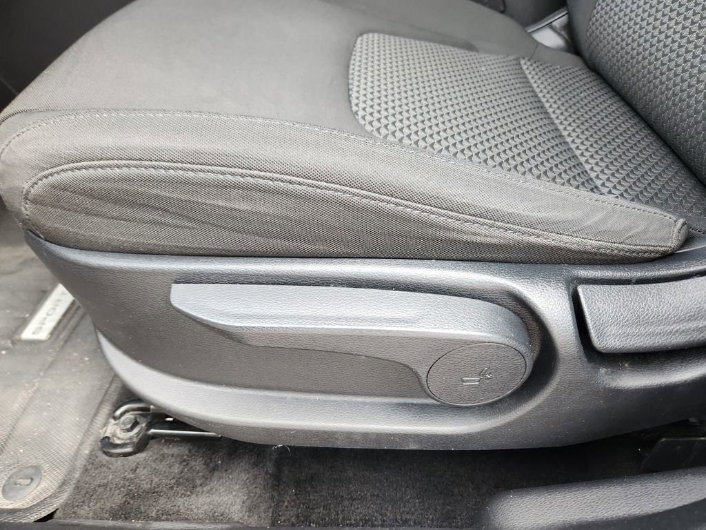 Certified 2023 Kia Sportage LX image 11